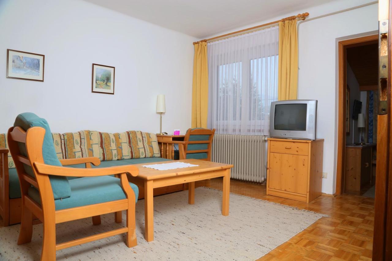 Gasthof Engelhof Gmunden Ruang foto